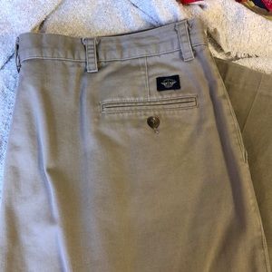 Dockers Men’s Tan Khaki Pants Size 44x30 NWOT